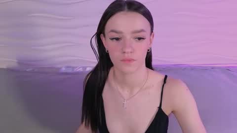 elizzza_ online show from November 8, 2025, 5:18 am