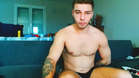 elkafit28 online show from March 11, 2026, 7:58 am