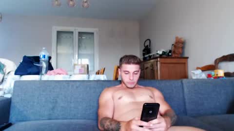 Snapshot of elkafit28 chatting on June 21, 2026, 7:05 pm elkafit28 online show from June 21, 2026, 7:05 pm