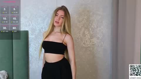 Snapshot of ella__sweety chatting on March 6, 2025, 3:13 am Ella online show from March 6, 2025, 3:13 am
