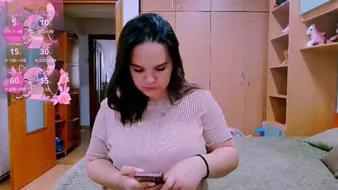 Snapshot of ella_diamonds chatting on September 15, 2025, 5:51 am Ella online show from September 15, 2025, 5:51 am