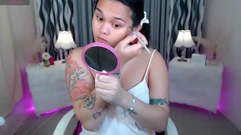 HI ITS ME ELLA online show from October 1, 2025, 11:16 am