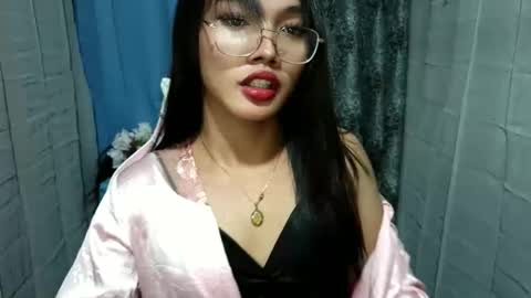 Ella online show from November 15, 2025, 10:01 am