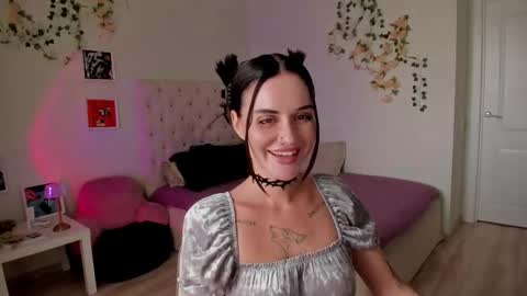 ELLA online show from September 14, 2025, 8:57 am