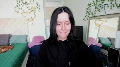 ELLA online show from February 25, 2026, 8:13 am