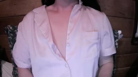 Ella - Girl Next Door online show from September 13, 2025, 11:10 am