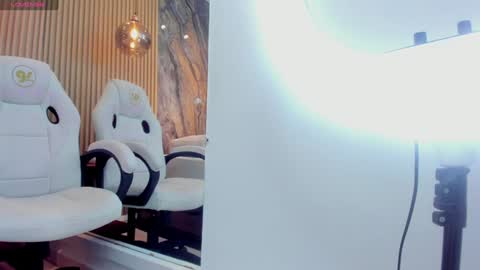 ella harper online show from January 23, 2025, 5:35 am