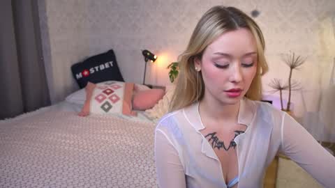 Ella      NEXT STREAM 21 november online show from December 19, 2024, 2:35 pm