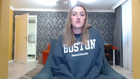 Snapshot of ella_max_live chatting on January 14, 2025, 8:20 am Ella Max online show from January 14, 2025, 8:20 am