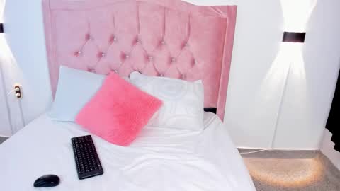 Ella online show from March 28, 2026, 1:00 pm