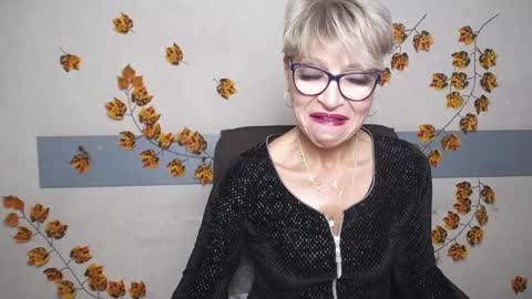 EllaBonito online show from December 11, 2024, 6:25 am