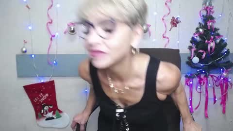 EllaBonito online show from December 20, 2024, 6:29 am
