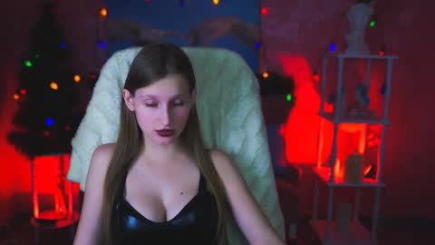 Snapshot of ellahorton chatting on December 5, 2024, 5:06 pm Ella online show from December 5, 2024, 5:06 pm