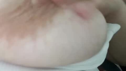 Ella online show from October 21, 2025, 8:48 am