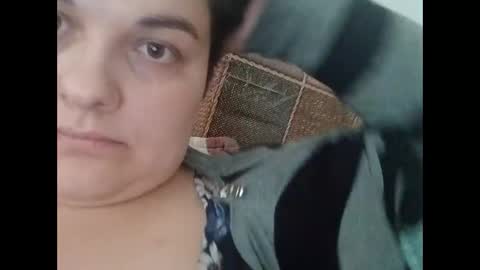 Ella online show from November 3, 2025, 11:11 am