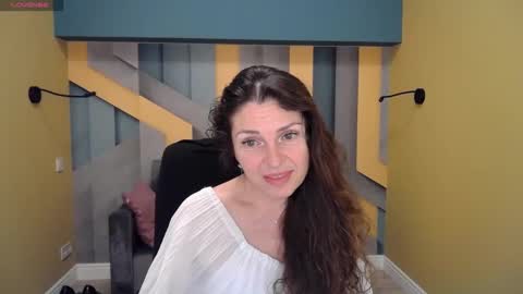 EllaLongs online show from January 11, 2025, 3:42 pm