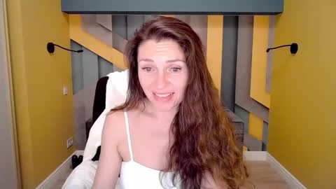 EllaLongs online show from February 13, 2025, 6:38 pm