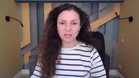 EllaLongs online show from October 15, 2025, 11:32 am