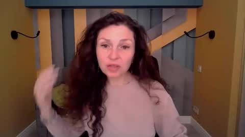 EllaLongs online show from March 17, 2026, 12:30 pm