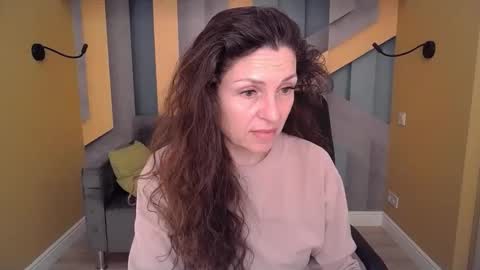 EllaLongs online show from March 18, 2026, 12:19 pm