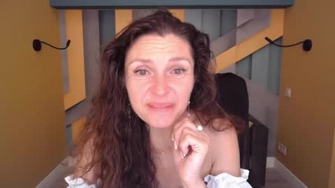 Snapshot of ellalongs chatting on June 17, 2026, 11:45 am EllaLongs online show from June 17, 2026, 11:45 am