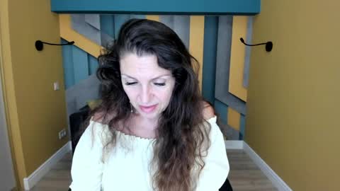 Snapshot of ellalongs chatting on July 29, 2026, 11:30 am EllaLongs online show from July 29, 2026, 11:30 am