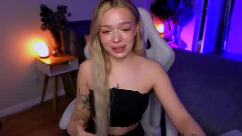 Ella online show from April 8, 2026, 6:13 am