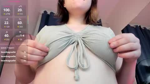 elle_drift online show from November 18, 2025, 9:47 am