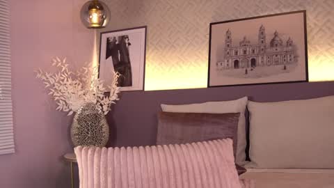 Snapshot of ellediane chatting on January 21, 2025, 3:37 am Elle Diane online show from January 21, 2025, 3:37 am