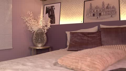 Snapshot of ellediane chatting on January 31, 2025, 6:57 am Elle Diane online show from January 31, 2025, 6:57 am