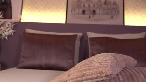 Snapshot of ellediane chatting on February 18, 2025, 3:31 am Elle Diane online show from February 18, 2025, 3:31 am