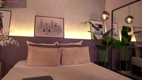 Snapshot of ellediane chatting on October 7, 2025, 10:40 pm Elle Diane online show from October 7, 2025, 10:40 pm