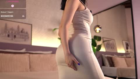 Snapshot of ellediane chatting on October 13, 2025, 12:10 am Elle Diane online show from October 13, 2025, 12:10 am