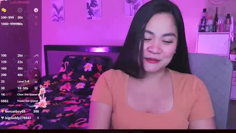 Snapshot of elleelle123 chatting on December 21, 2024, 1:04 am Ann online show from December 21, 2024, 1:04 am