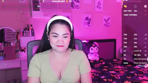 Snapshot of elleelle123 chatting on February 20, 2025, 2:18 am Ann online show from February 20, 2025, 2:18 am