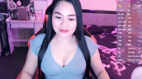 Snapshot of elleelle123 chatting on November 3, 2025, 11:44 am Ann online show from November 3, 2025, 11:44 am