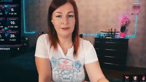 Elli   NEXT STREAM      online show from December 4, 2024, 7:01 pm