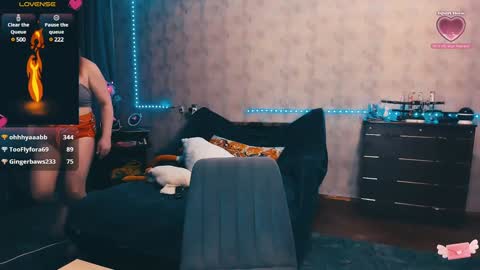 Elli   NEXT STREAM      online show from February 3, 2025, 5:56 pm