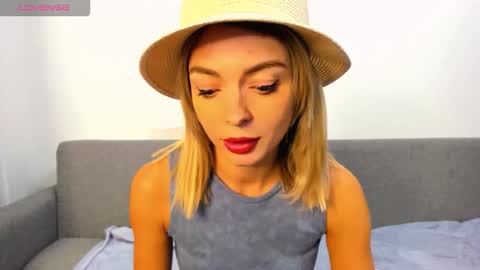 ellen_flow online show from October 9, 2025, 9:57 pm