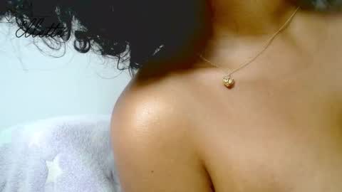 Snapshot of ellette_ chatting on January 30, 2025, 11:02 pm princess online show from January 30, 2025, 11:02 pm