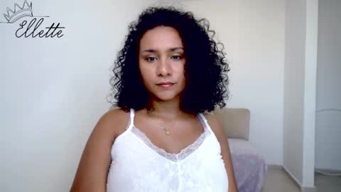 Snapshot of ellette_ chatting on January 31, 2025, 4:59 pm princess online show from January 31, 2025, 4:59 pm