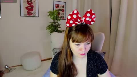 elli_anderson online show from December 2, 2025, 1:55 am