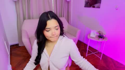 Snapshot of elli_snow chatting on October 11, 2025, 12:04 pm elli_snow online show from October 11, 2025, 12:04 pm