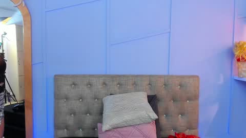 Ellie Taylor online show from December 28, 2024, 11:59 pm