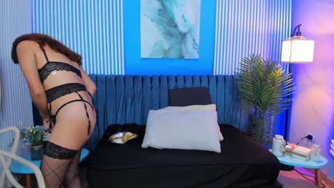 Ellie Taylor online show from December 30, 2024, 3:03 am