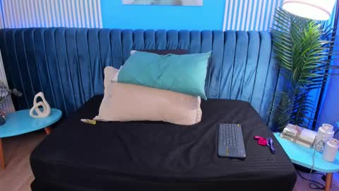 Ellie Taylor online show from February 13, 2025, 9:20 am