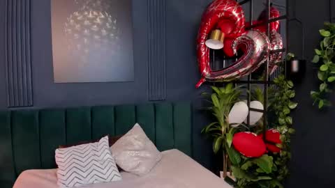 Ellie Taylor online show from February 23, 2025, 6:23 pm