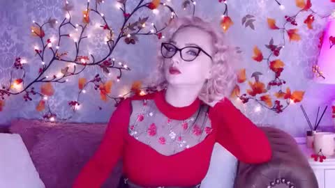 Snapshot of ellianareese chatting on September 14, 2025, 2:11 am Elliana online show from September 14, 2025, 2:11 am