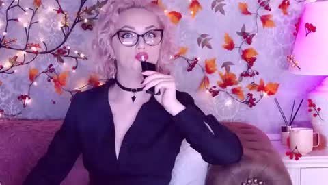 Snapshot of ellianareese chatting on September 15, 2025, 1:49 am Elliana online show from September 15, 2025, 1:49 am