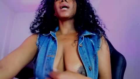  Ellie   online show from September 27, 2025, 2:33 pm